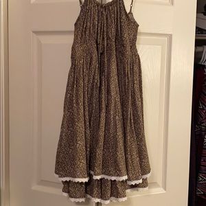 Brown patterned dress with lace trim